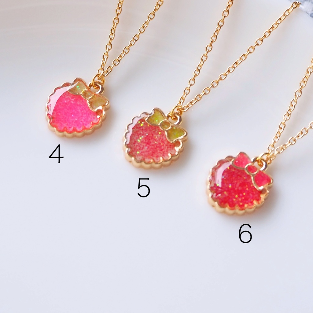 ぷっくりキラキラネックレス(いちご)