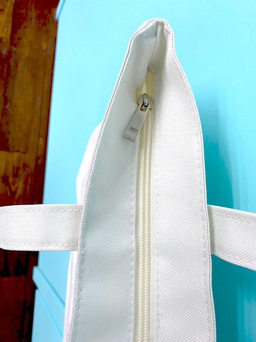 断固左右固定宣言!ファスナー付きトートバッグ