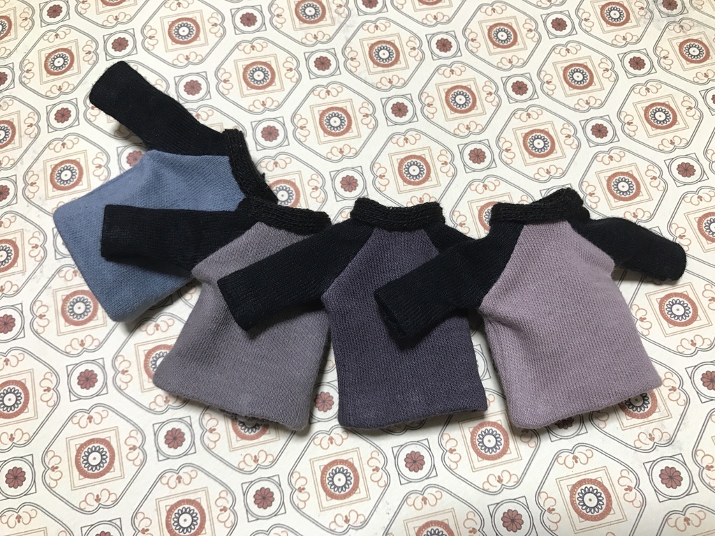 オビツ11&ねんどろいどどーる　長袖無地ラグランTシャツ