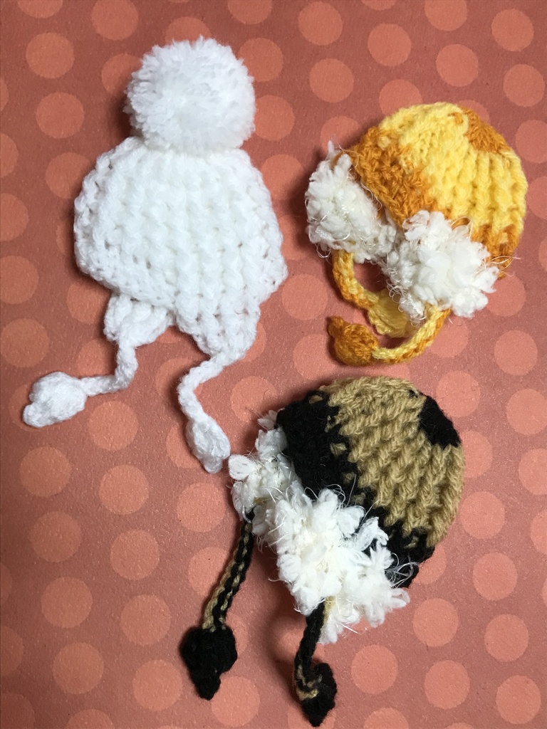 ねんどろいどサイズ　耳当て付きニット帽