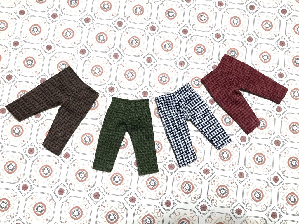 オビツ11サイズ　千鳥格子柄パンツ