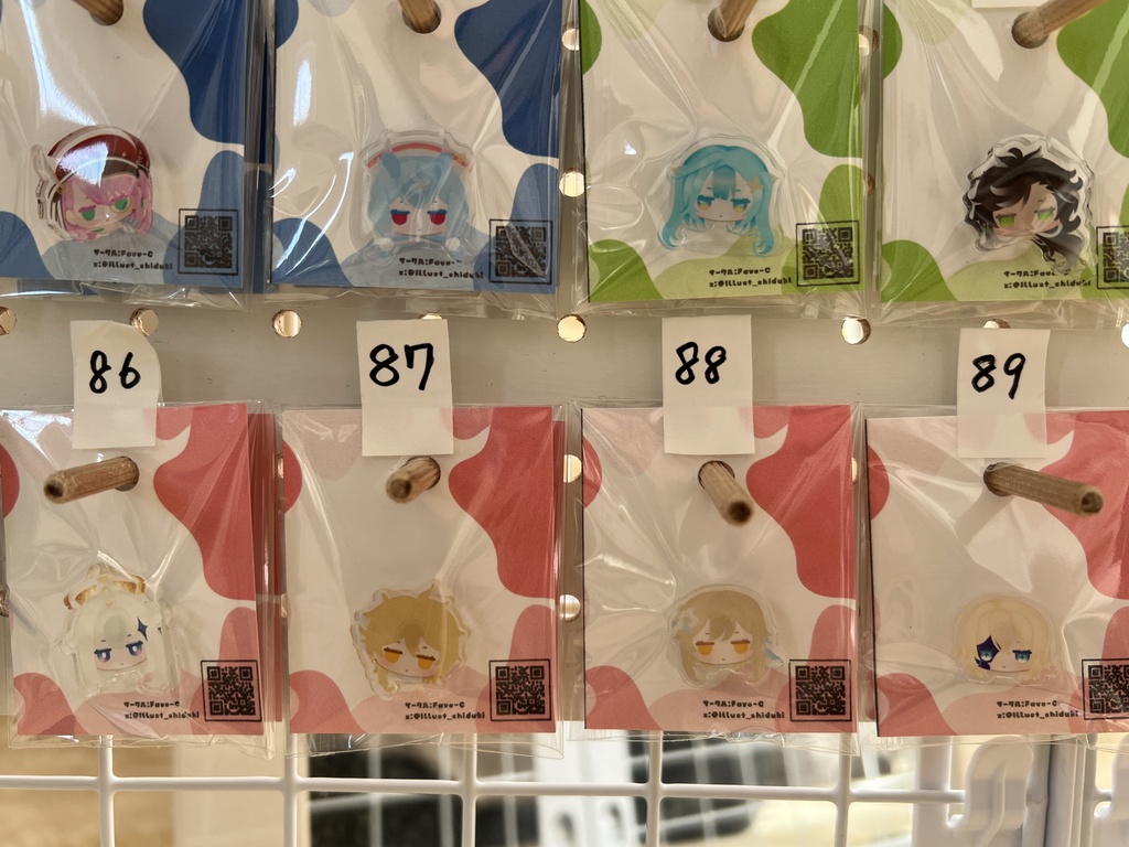 ｱｸﾘﾙ 原神キャラクターフェイスピンバッジ