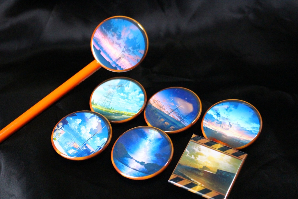 【ガチャ】カーブミラー缶バッチ