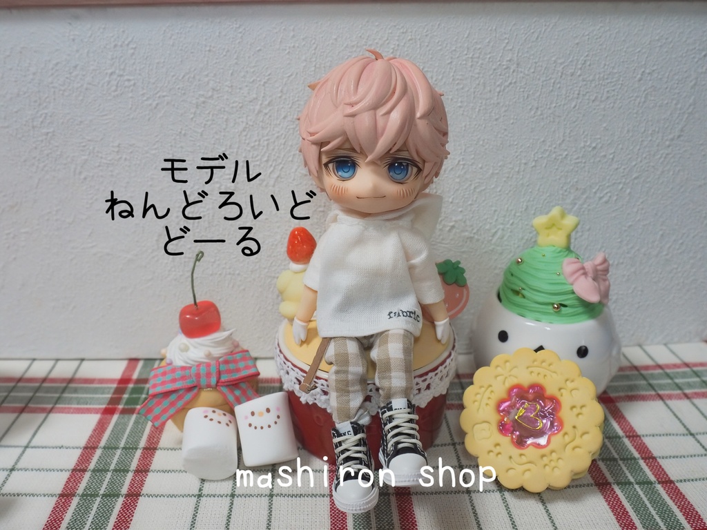 ドール用スタンド・ソファ(カップケーキ)