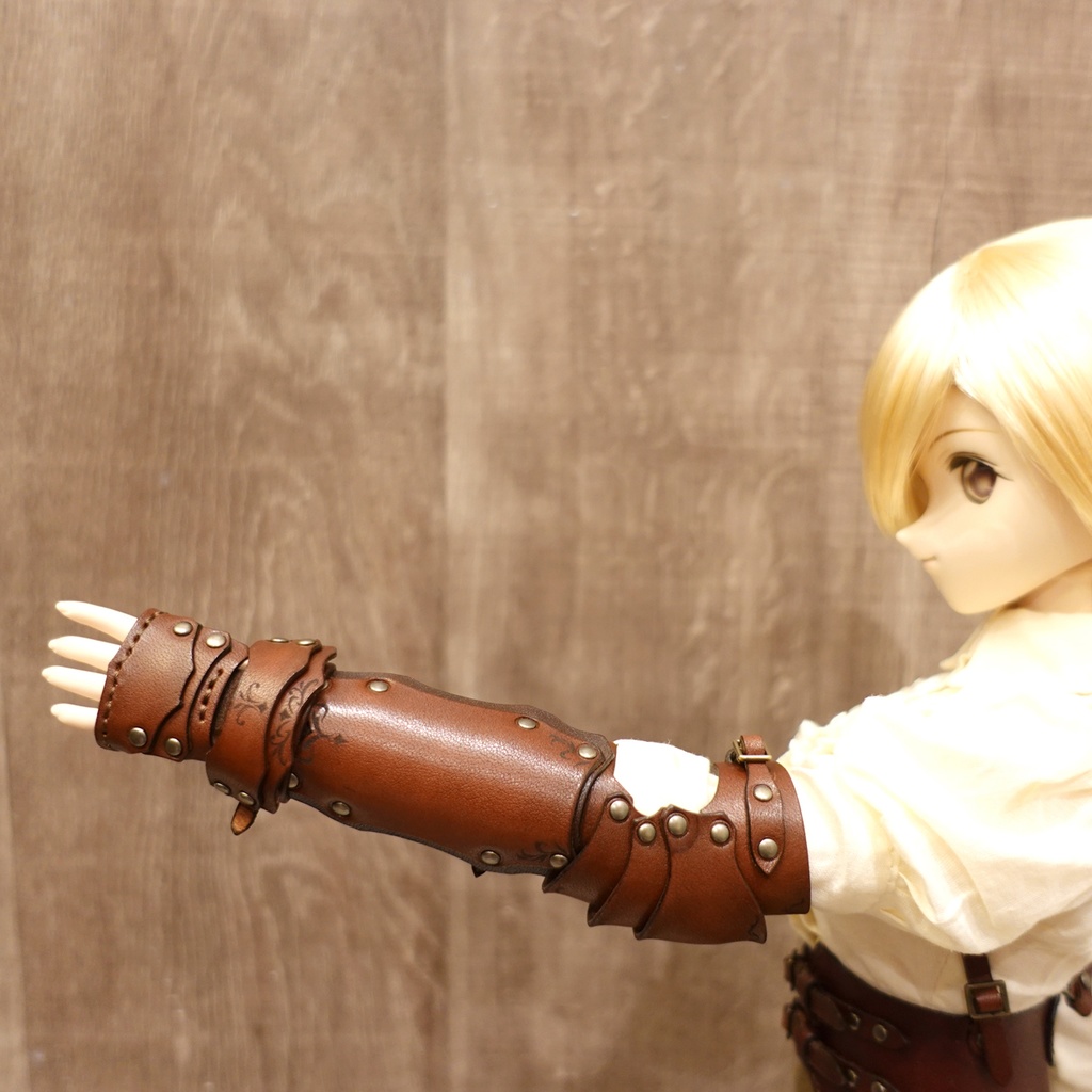 [受注生産] DD,DDdy（S/M/L胸）バンブレース(腕鎧)ガントレットセット 本革