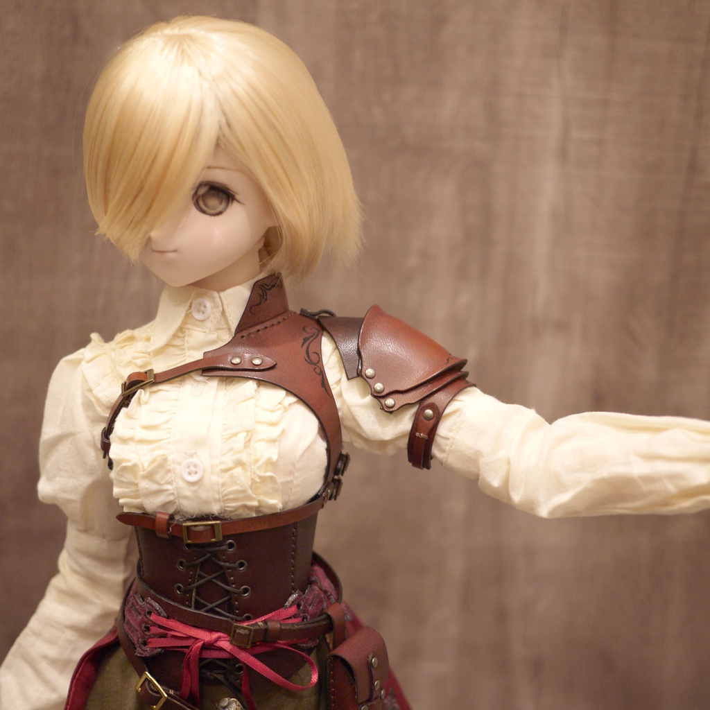 [受注生産] DD,DDdy（S/M/L胸）レザーショルダーアーマー 本革