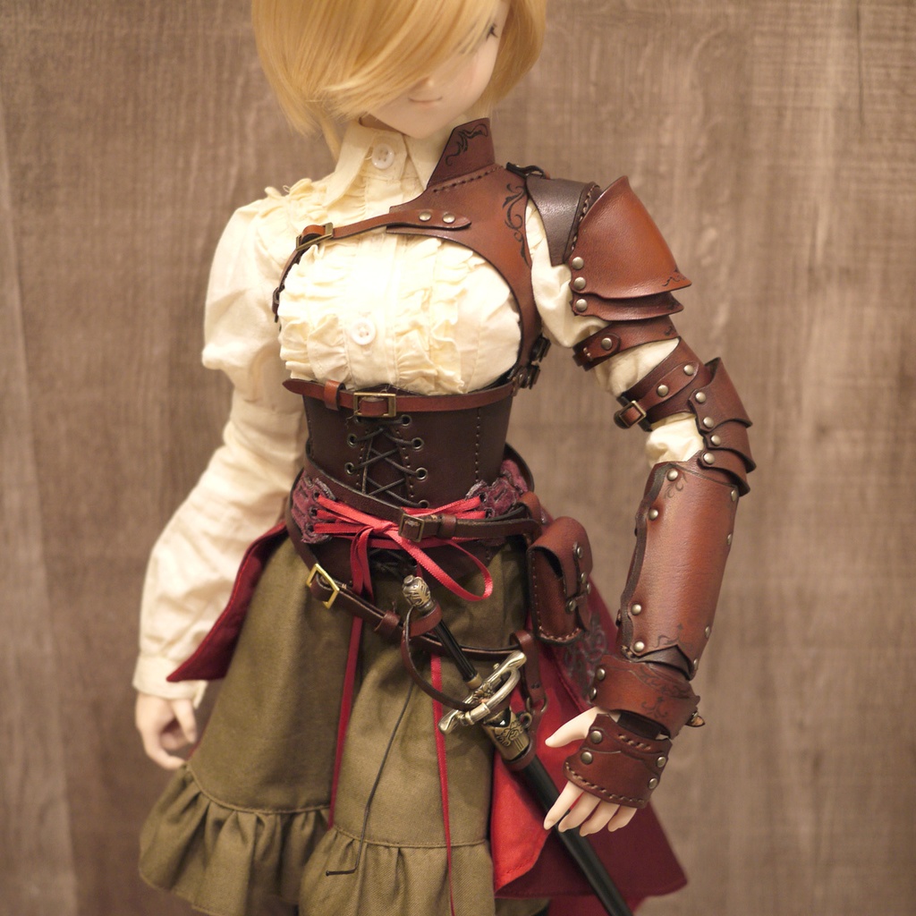 [受注生産] DD,DDdy（S/M/L胸）レザーショルダーアーマー 本革