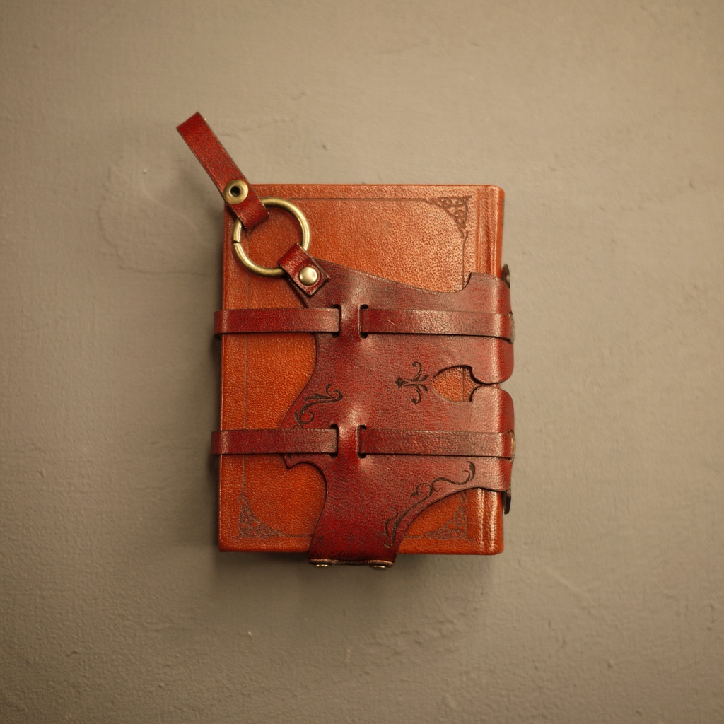 受注生産] 1/3ドール 魔導書&ホルダーセット 本革 - LeatherCraft-luke