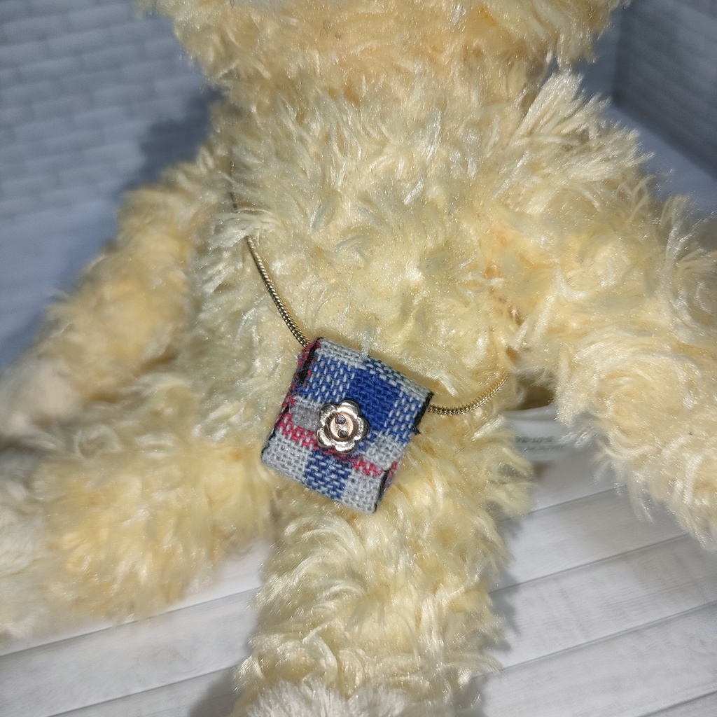 チェック柄ポシェット