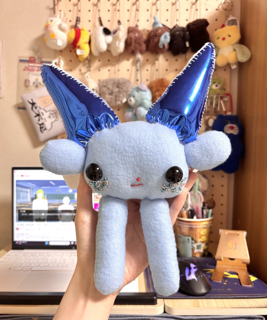 猫の宇宙人ぬいぐるみ