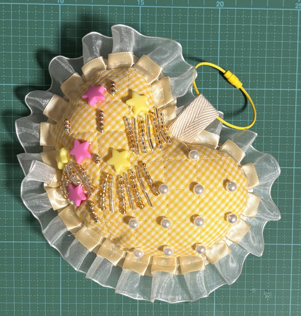 刺繍キーホルダー(きいろ)