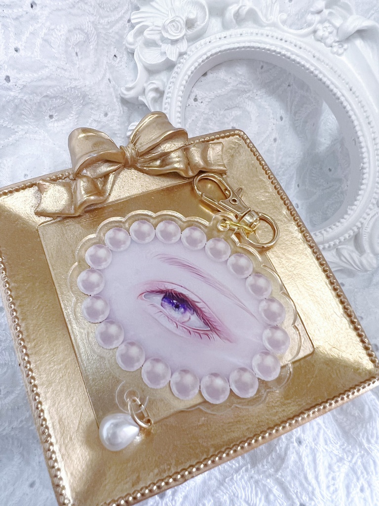 視線の肖像キーホルダー