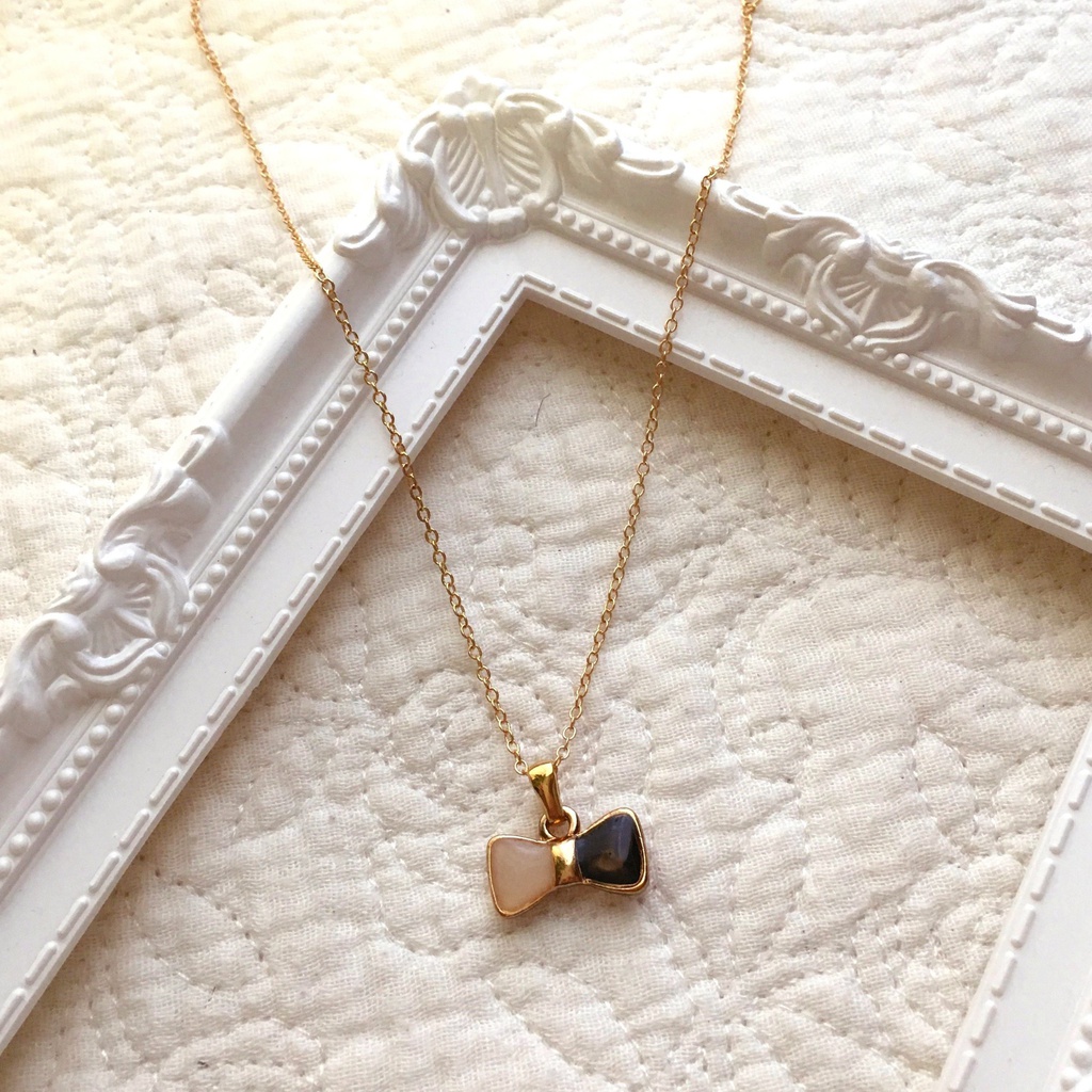 Despair ribbon necklace《WHITE×BLACK》