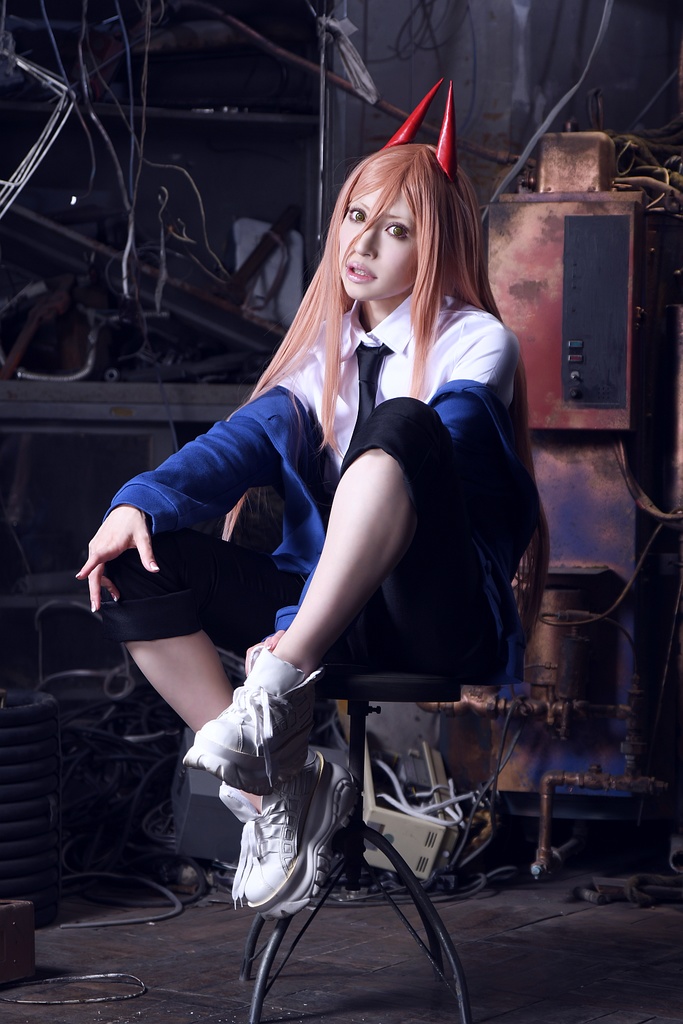 【C101】チェンソーマン 紙媒体コスプレ写真集 sign 無料頒布 無料配布