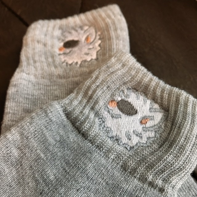 ホワイトライオン刺繍ソックス