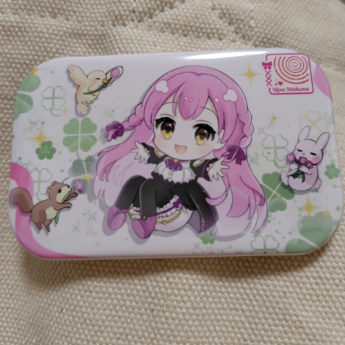 お徳なセット♡まんまる缶ミラーとしかくのバッジ