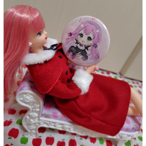 お徳なセット♡まんまる缶ミラーとしかくのバッジ