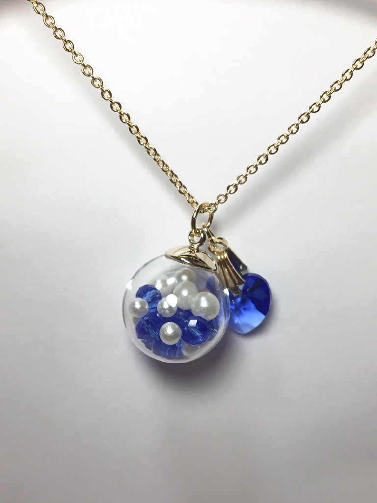 ラヴコレ2018in Autumun配布 ヴァンモチーフガラスドームネックレス