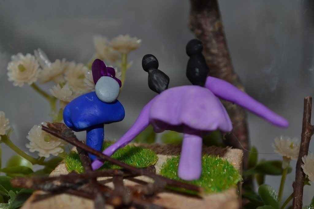 ウィクロス みこみこ×まほまほきのこケース入り 置き物