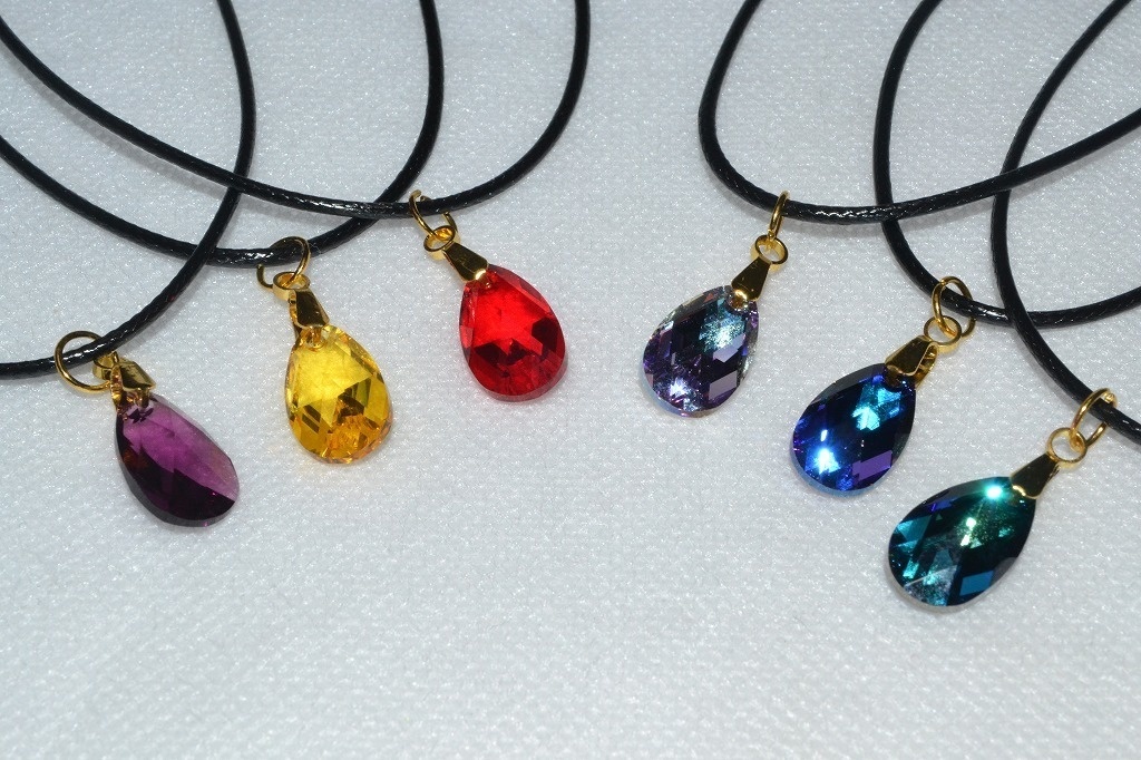 ウィクロス ルリグ色イメージ一粒物語 スワロフスキー革紐ネックレス