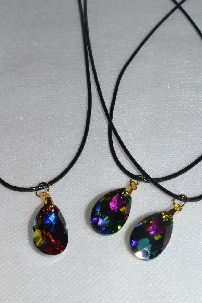 ウィクロス ルリグ、ルリグ色イメージ1粒物語スワロフスキーネックレス 黒ルリグイメージ