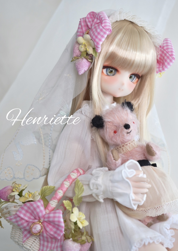 いちごのミディヴェールと花かご