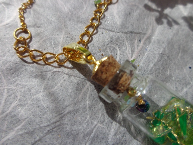 おそ松さん イメージ 小瓶入り ネックレス