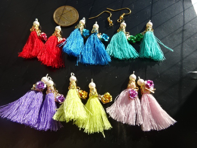 おそ松さん イメージ タッセル ピアス イヤリング