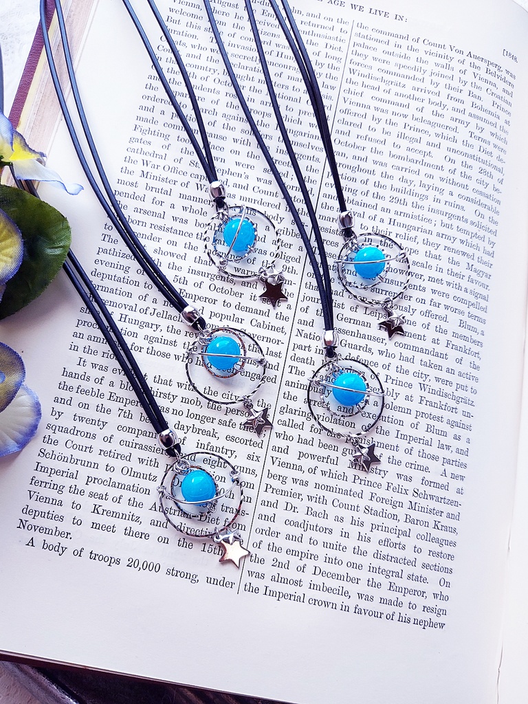 "星空を盗む" 天球儀ペンダント