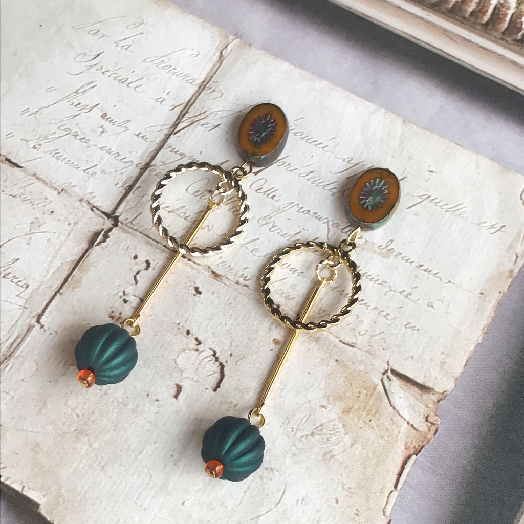 爆イメージ イヤリング ピアス