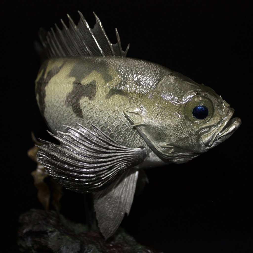 メバル(白) フィギュア(大) 魚寸25cm 【県立美術館美術展 奨励賞受賞】