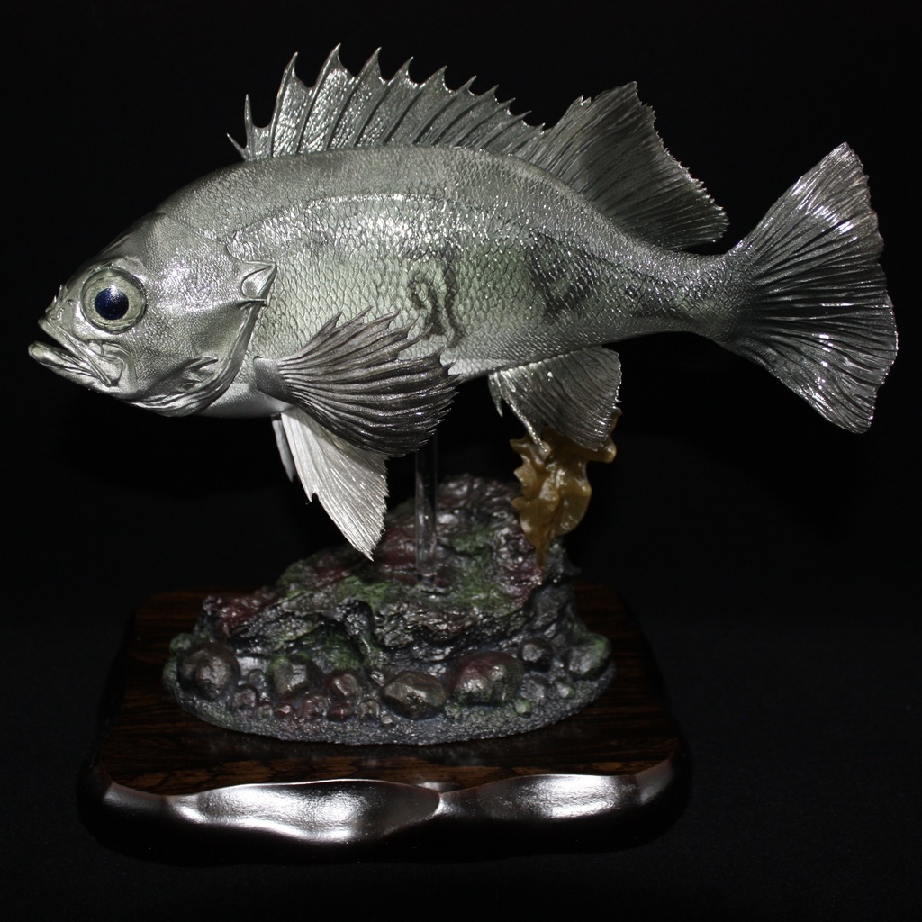 メバル(青) フィギュア(大) 魚寸25cm 【県立美術館美術展 奨励賞受賞】