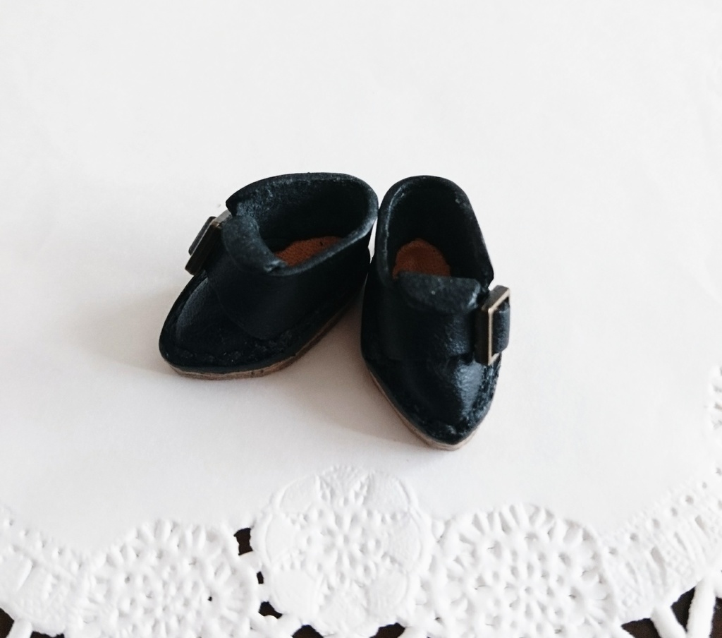 オビツ11用 バックル付きフォーマル靴