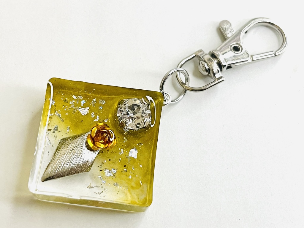 (セール価格)にじさんじ VOLTACTION 風楽奏斗 渡会雲雀 四季凪アキラ セラフ・ダズルガーデン イメージキーホルダー