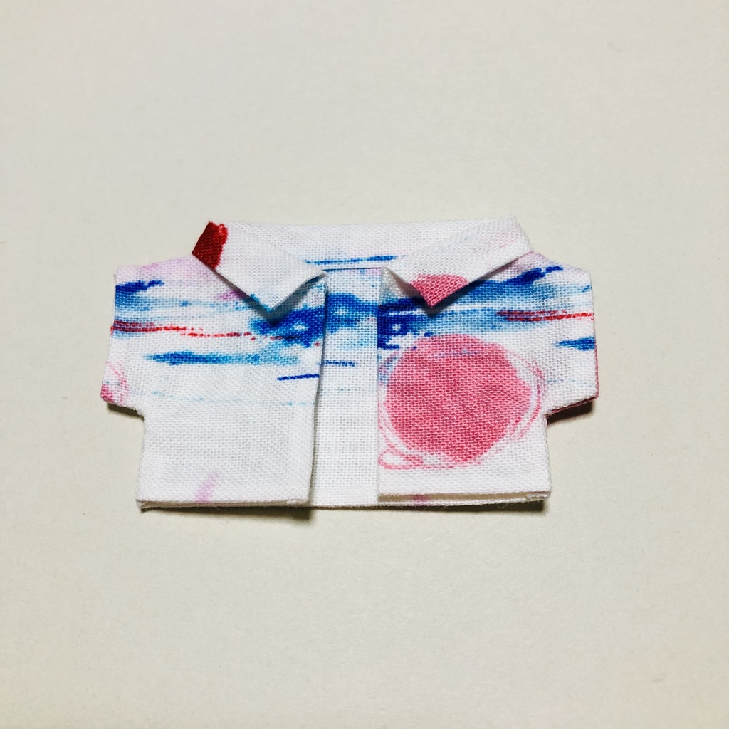 夏の爽やかシャツ