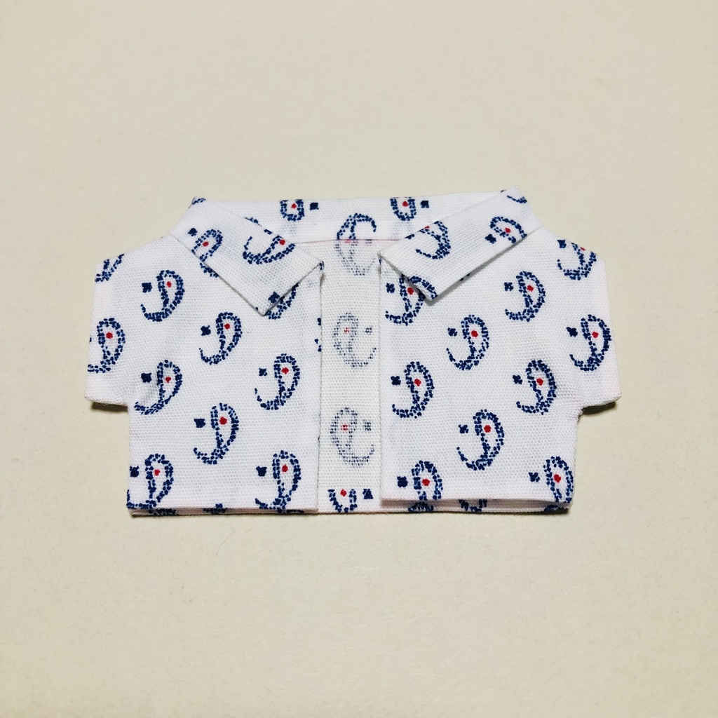 夏の爽やかシャツ