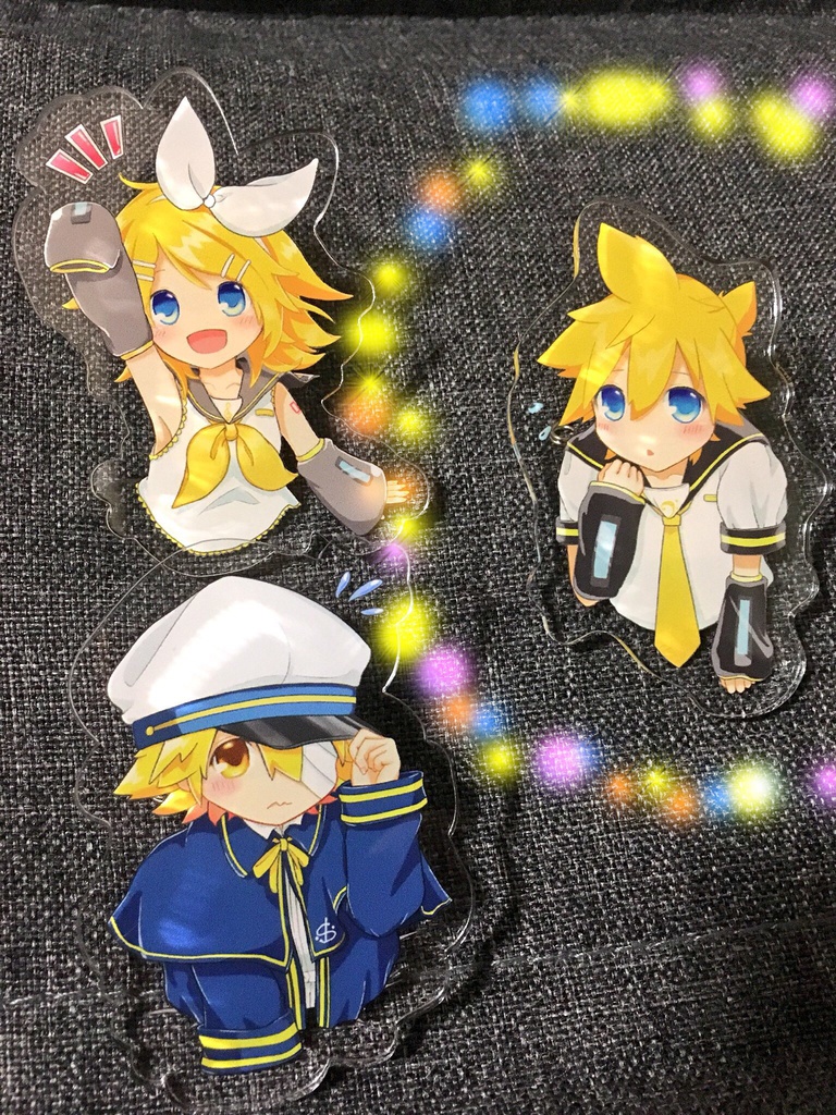 アクリルバッジ　鏡音レン