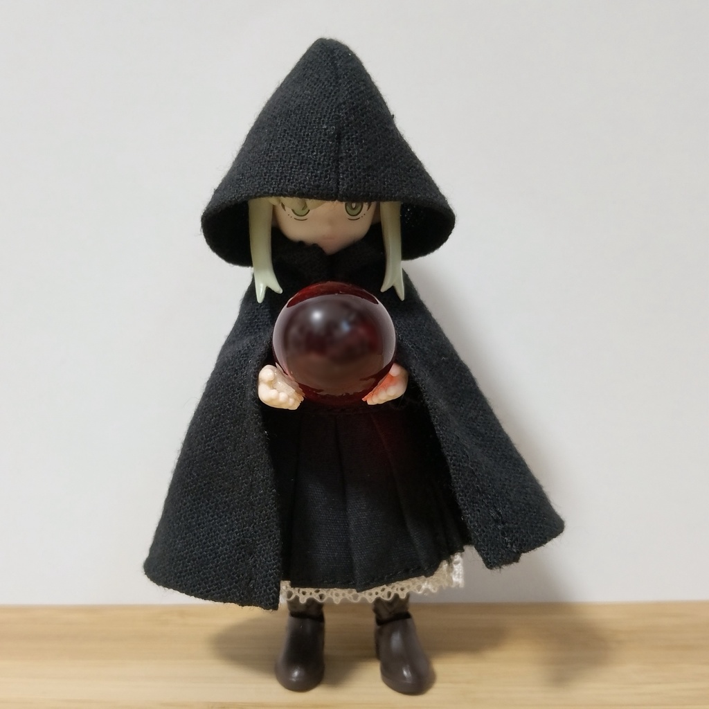 黒曜の預言者・フード付きマント（ブラック）