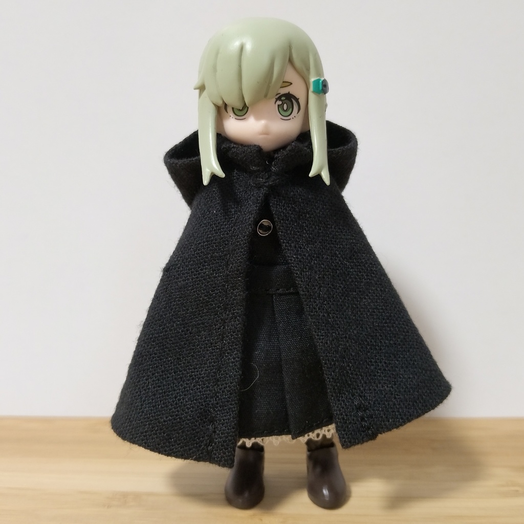 黒曜の預言者・フード付きマント（ブラック）