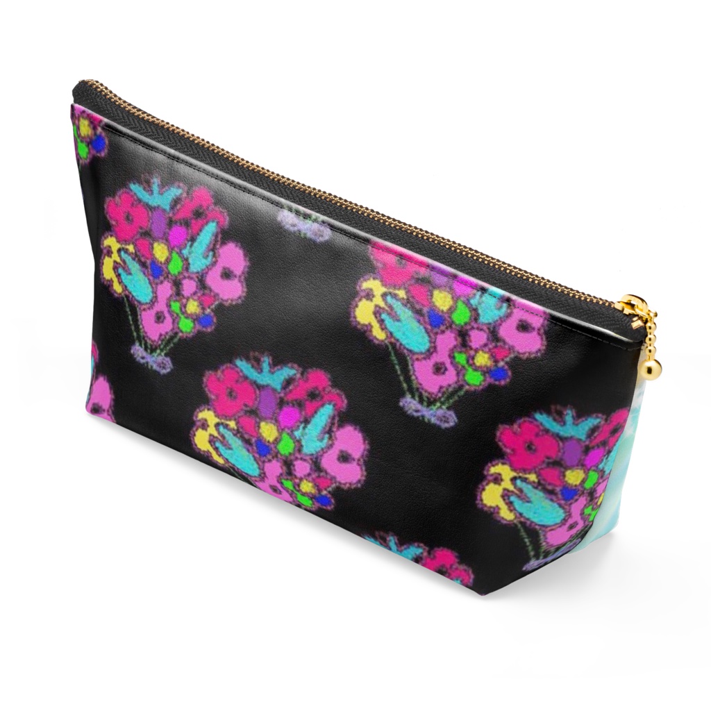 ひと夏の想い出を花束にして海に流そう