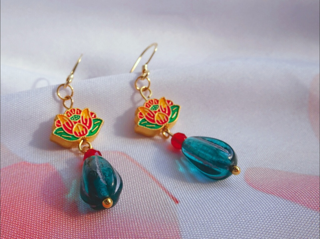 蓮の中華風イヤーアクセサリー(ピアス・イヤリング)