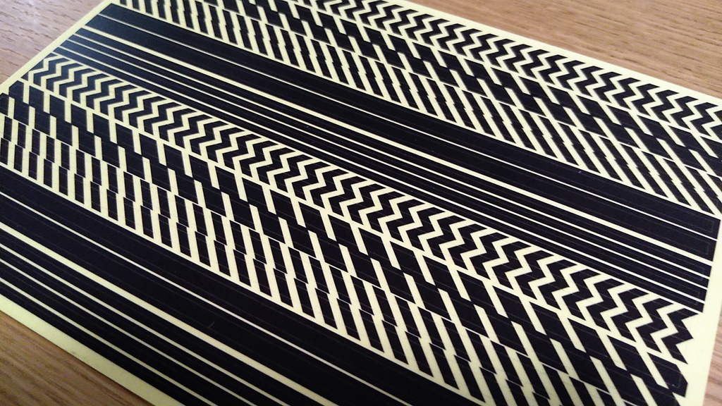 No.004 ライン&トラ縞-黒 ステッカー