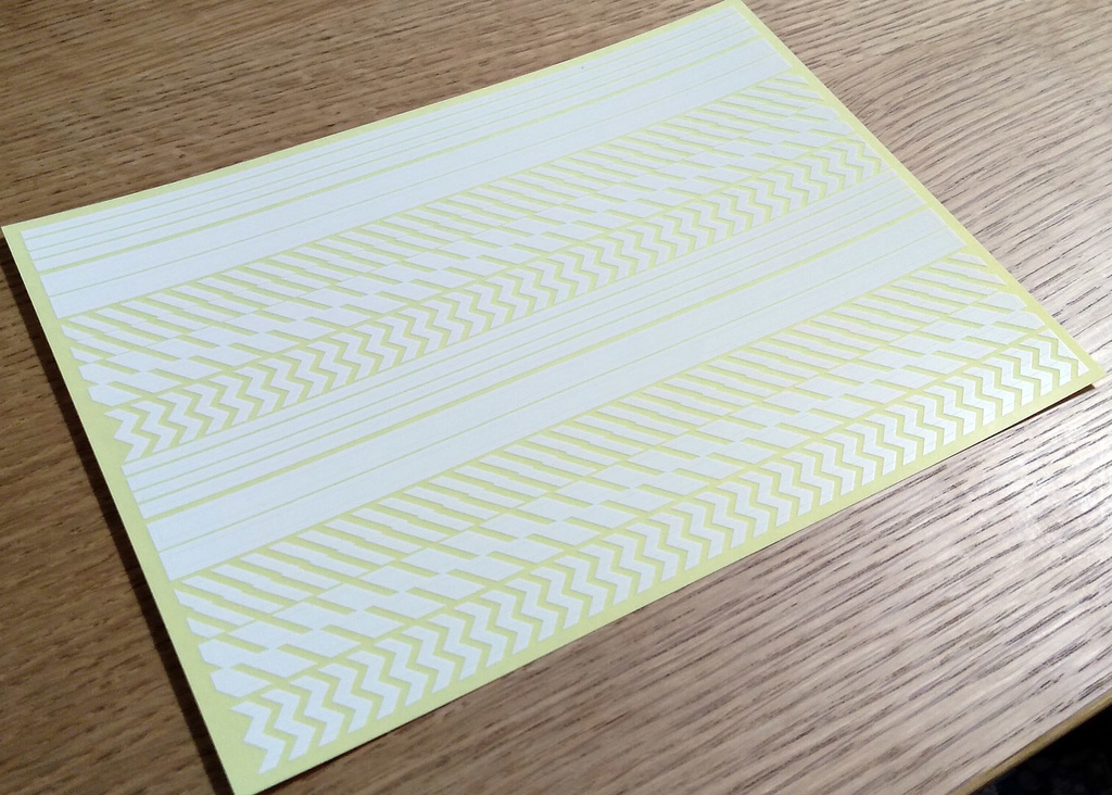 No.003 ライン&トラ縞-白 ステッカー