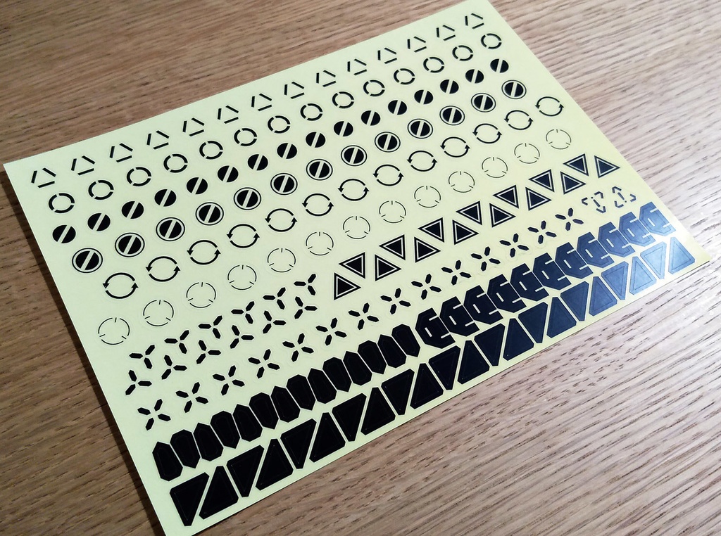 No.007 ポイント黒 ステッカー