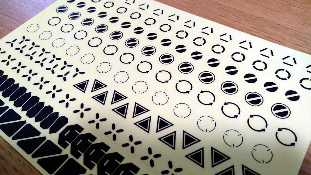 No.007 ポイント黒 ステッカー