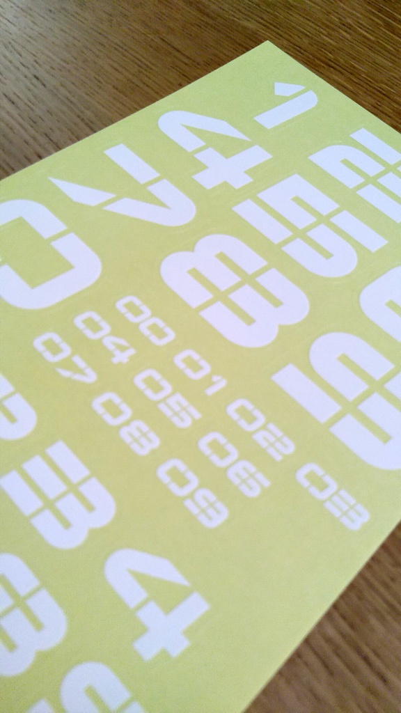 No.010 数字書体A 白ステッカー