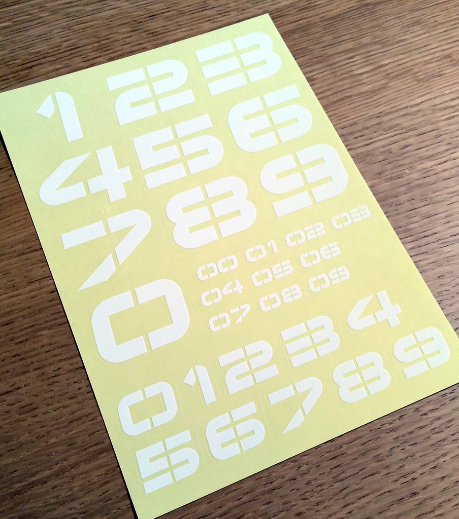 No.010 数字書体A 白ステッカー