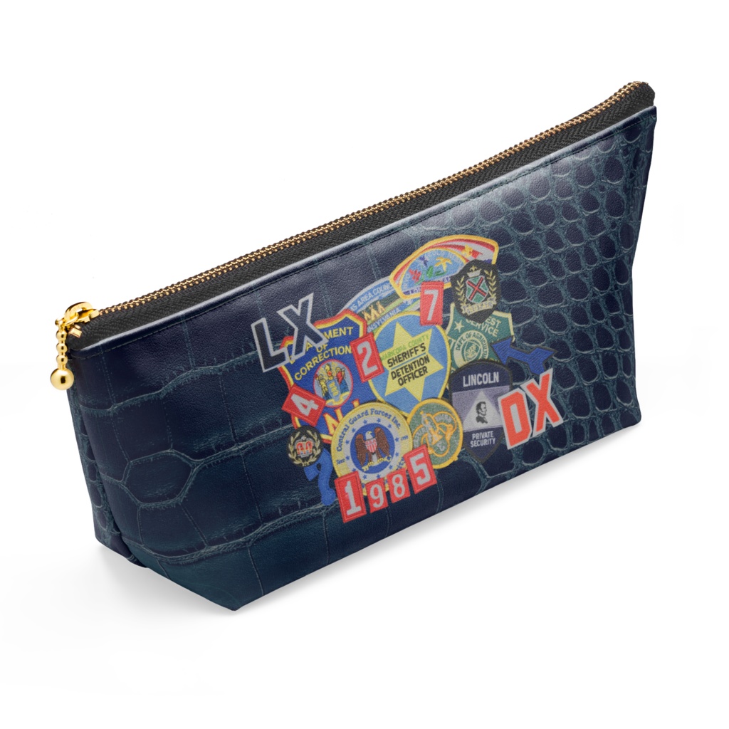 クロコ型押し風ワッペンプリントポーチ