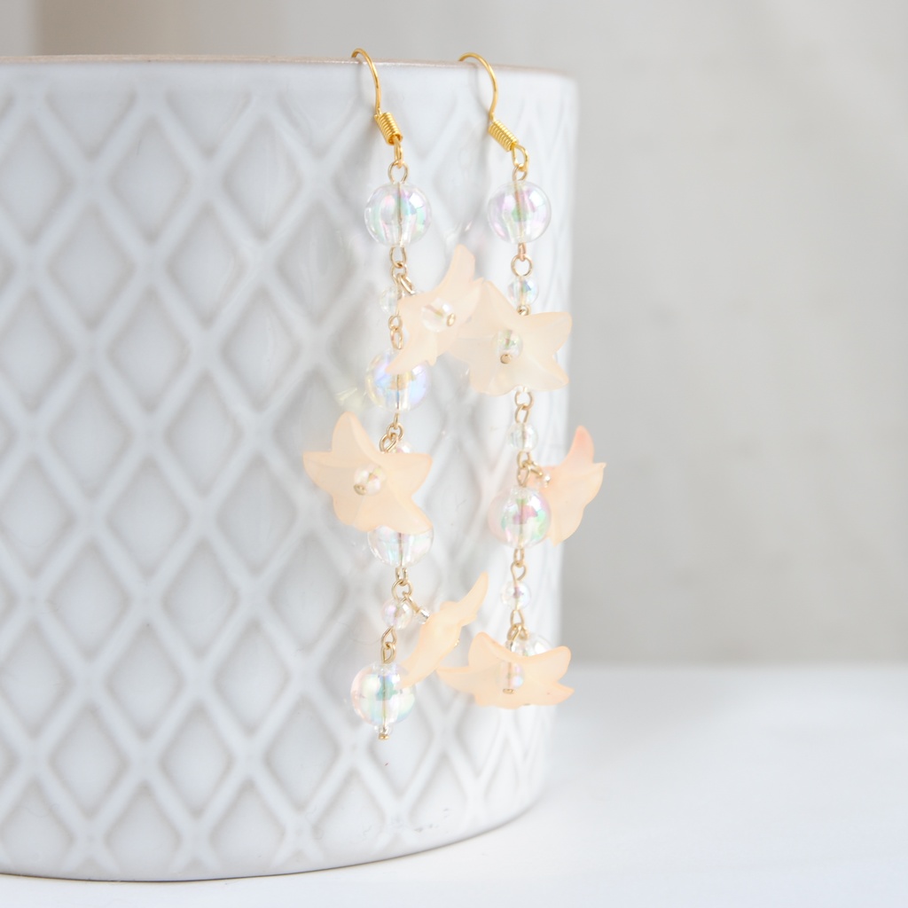 泡の花ロングピアス(イヤリング変更可)