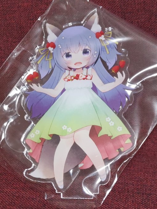 栃木のいちごを応援する「いちごみく」アクリルスタンド